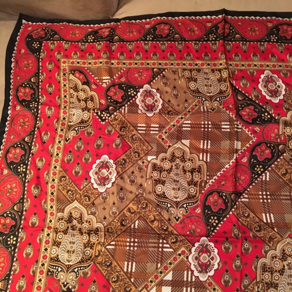 Oscar by Oscar de la Renta Silk Scarf - Picture 2 of 4